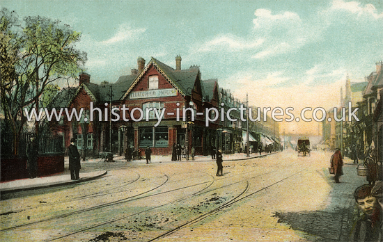 The Thatched House, High Road, Leytonstone, London. c.1909